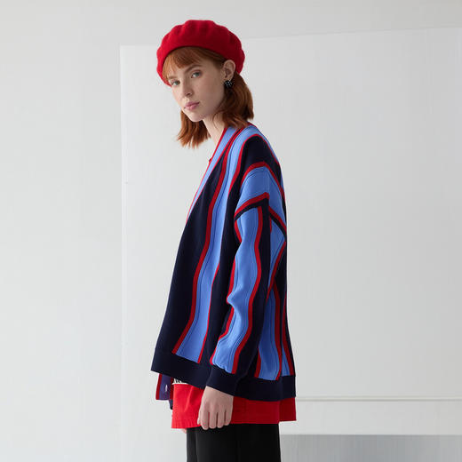 谜底条纹针织开衫女2025春季新品设计感复古风V领毛衫女251MZ0303 商品图1