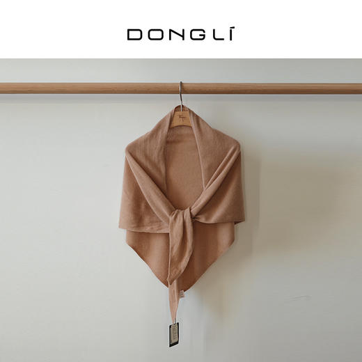 东黎 • 山羊绒女士秋冬大三角巾 4B12 商品图5