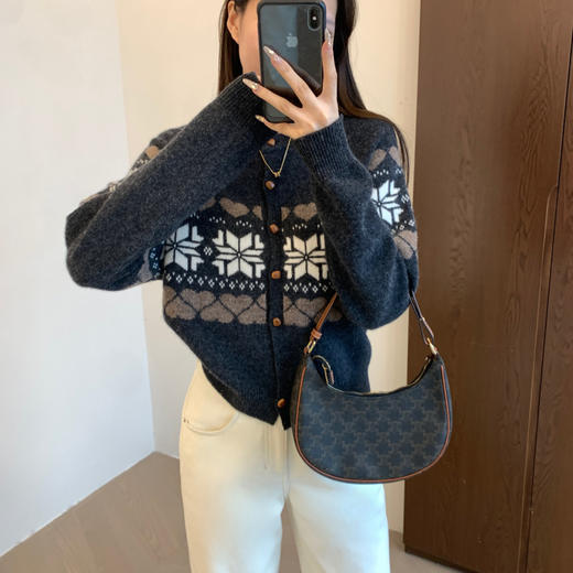 复古时髦 100羊毛软糯蓬松费尔岛撞色提花单排扣针织开衫！ 商品图0