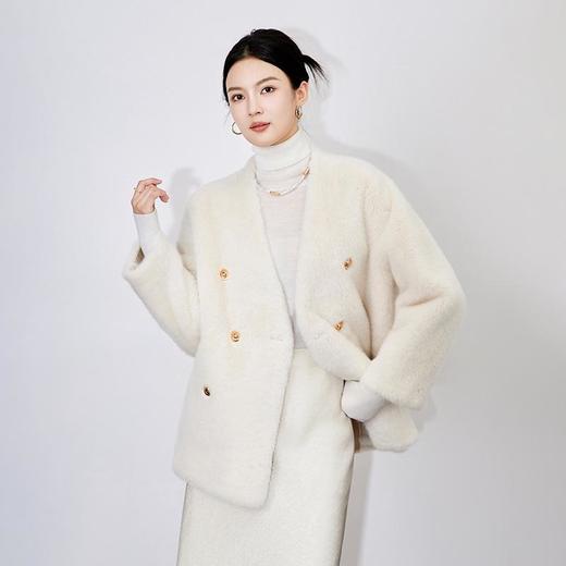 【高货wl】全新升级【铂金会员330/天猫439/差价109】(13633) 洛诗琳新款气质V领简约时尚保暖皮毛一体长袖貂绒大衣外套 商品图0