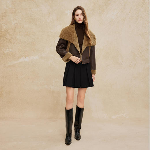 PP601斯尔丽2024冬季新款皮毛一体大翻领时尚减龄外套 商品图3