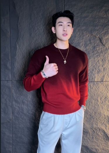 MY191秋冬季新款时尚个性韩版渐变圆领针织毛衣百搭宽松高级百搭上衣