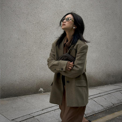 【顺丰包邮】05437 洛诗琳秋冬新款翻驳领廓形羊毛编织西装外套女587 商品图1