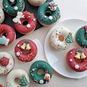 🦌圣诞精灵 | 生巧彩绘圣诞甜甜圈1枚