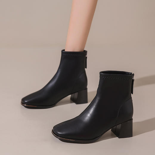 服装鞋包-新款靴子白色法式方头春秋单靴时尚中筒瘦瘦靴 商品图3