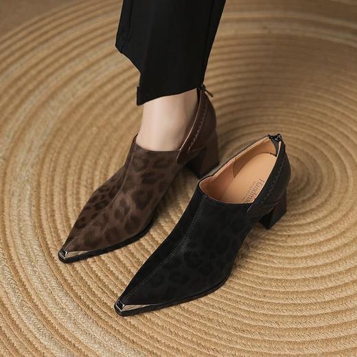 【预售5天】粗跟头层豹纹，牛皮铁头单鞋LD&7217 商品图0