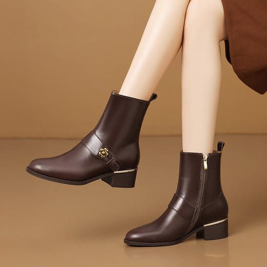 【预售5天】百搭时装靴秋冬季新款靴子圆头粗跟女靴金属扣花朵小皮靴牛皮短靴HY&H3544 商品图0