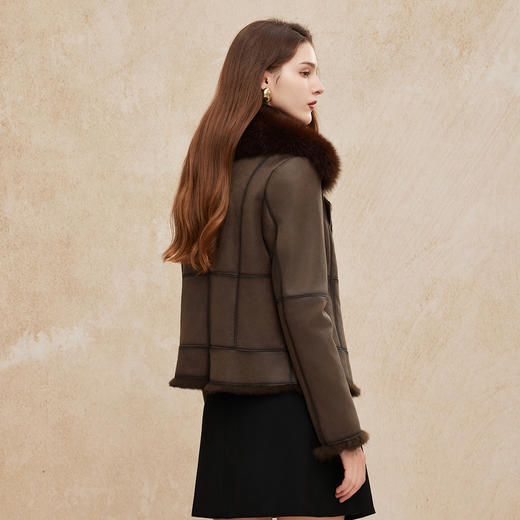 PP602斯尔丽2024新款冬季保暖休闲皮毛一体减龄时尚气质优雅皮草外套 商品图1