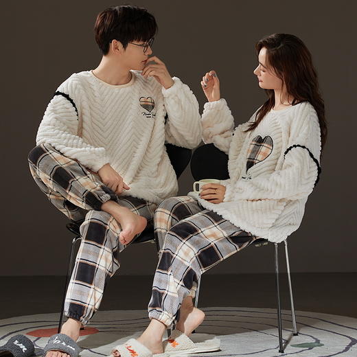 【透梦-男女款软绵绵家居服套装】升级版双面优质珊瑚绒，丝滑亲肤保暖蓄热，高品质高颜值高工艺，防静电不掉毛不掉色，多款式选择，居家外穿都会被夸！ 商品图8