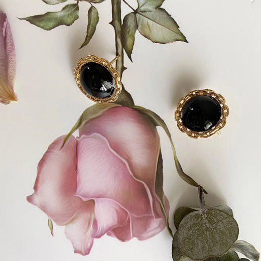 LHWINDSOR Girlboss黑色古董感链条耳钉圆形简约链条包边小巧耳饰 商品图3