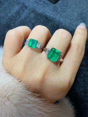 2.91ct刻面祖母绿戒指