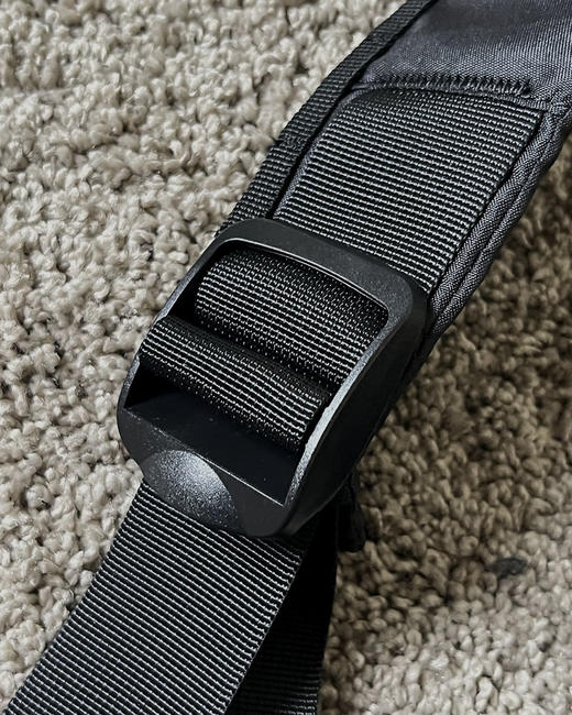 现货 THS 12.9-无 鸟家 巨轻便好用耐用包 Granville 10L多功能斜挎邮差包 CQ1375 商品图14