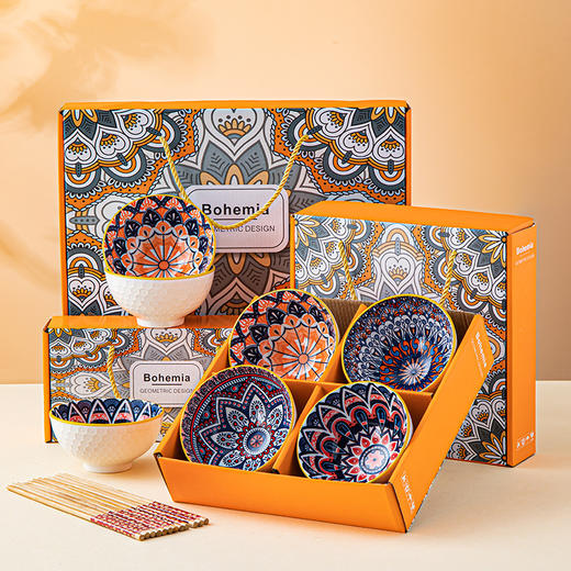 【蛇年“豪”礼！陶瓷碗筷礼盒！】餐盒伴手礼，欢乐年末；传统工艺手工描边，手感瓷质，健康环保；精致图案刻印于防滑碗底，不易褪色；珍品蛇年，陶瓷餐具套碗！ 商品图4