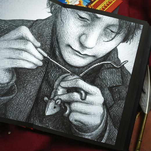 造梦的雨果 奥斯卡大奖影片《雨果》原作漫画 悬疑故事法国电影文学名著改编 后浪正版 商品图3