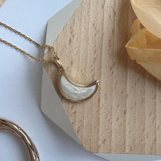 LHWINDSOR Fine Jewelry 白昼黑夜双面月牙项链黑白双面项链 商品图2