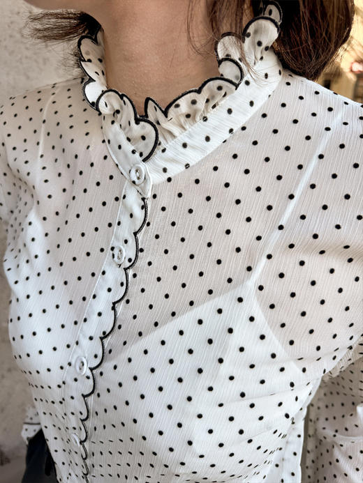 TYNVIE 花边领长袖衬衫 商品图6