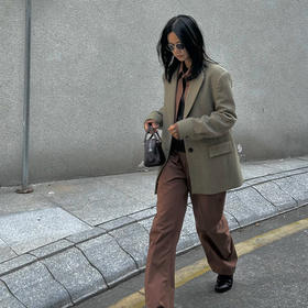 【顺丰包邮】05437 洛诗琳秋冬新款翻驳领廓形羊毛编织西装外套女587