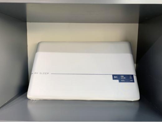 🥰【赠送高端礼盒】原单亚朵8h深睡眠pro零压记忆枕😱 双层枕芯的设计很特别，👉柔软Q弹 上层有duang duang❣️的回弹感像有一双无形的大手 商品图2