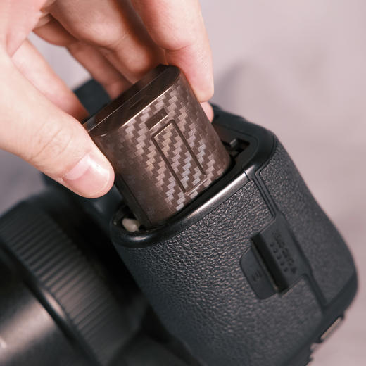 狼族优选|CAPTOR  摄影家系列单反无反微单相机电池 高容量 耐低温 商品图6