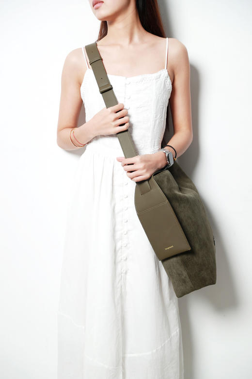 富婆儿既视感！！氛围感托特包。慵懒风大容量牛皮单肩包A120660 商品图8