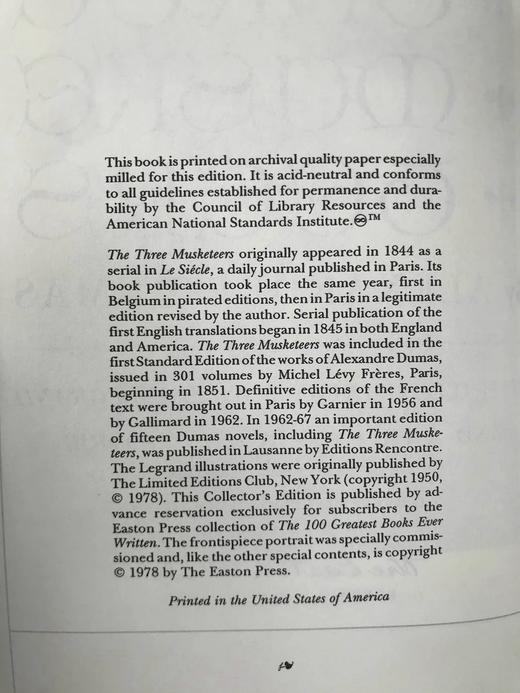 大仲马《三个火枪手》 配多幅插图 豪华皮装18开 商品图4