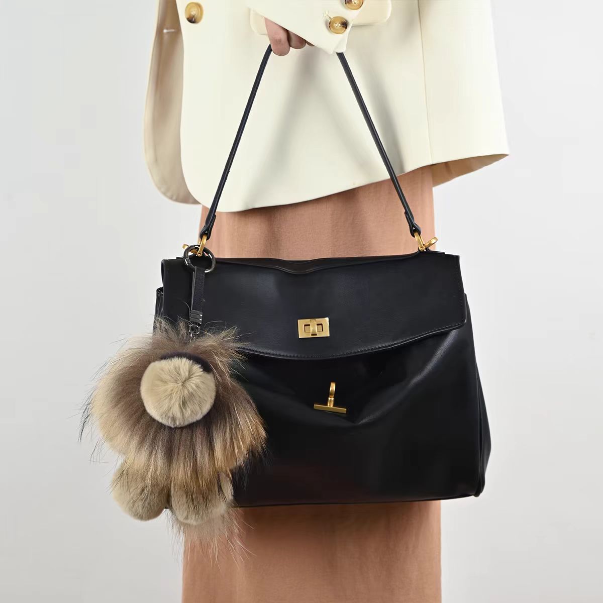 火桐hooton 獭兔毛玩偶挂件