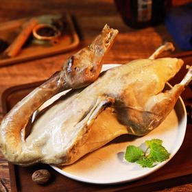 【非遗金陵盐水鸭】#冷吃菜# 咸香可口，肉质鲜嫩不肥腻、无鸭腥味、精选优质谷鸭，千年古法老卤秘制 ，连骨头都入味了~