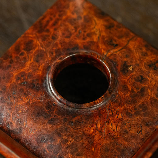 清 瘿木整挖天圆地方水盂 商品图2