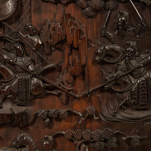 清 红木高浮雕三英战吕布背嵌黄杨木人物故事地屏 商品图2