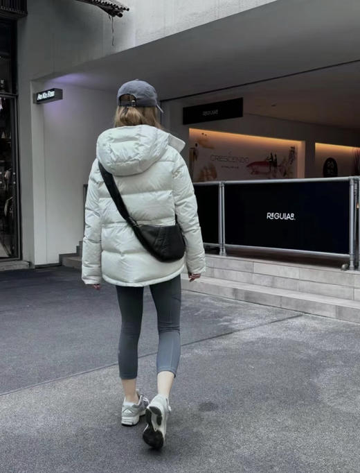 原单，𝗹𝘂𝗹𝘂𝗹𝗲𝗺𝗼* 丨 Winder Puff lulu 五格｜女士短款羽绒服 商品图2