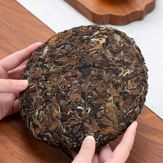 得雨芽丨臻藏 贡眉饼 福鼎白茶 紧压茶 2014年原料 350g 商品图1