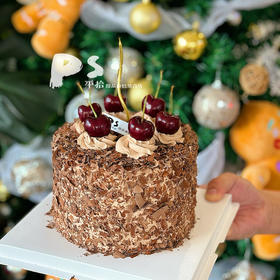 黑森林巧克力蛋糕