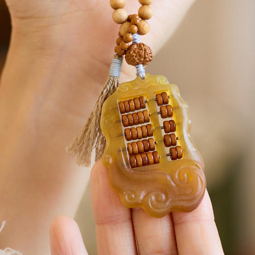 【敦煌羊角算盘挂件】（敦煌/张掖丹霞包装随机发货）敦煌福泽羊角算盘手机挂绳钥匙挂件崖柏汽车钥匙扣 商品图2