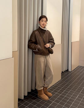 经典复古立领皮衣！2024新款女款帅气宽松显瘦高级感皮毛一体外套！