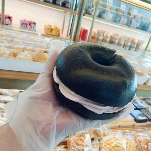 黑金草莓贝果 商品图0