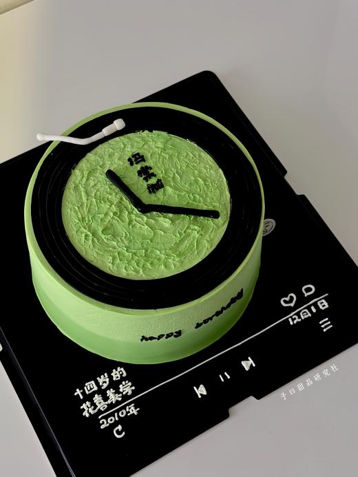 《才二十三》留声机蛋糕（提前6小时预定） 商品图1