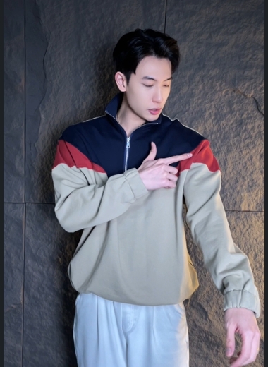 WY586新款时尚个性拼色半拉链立领卫衣休闲宽松潮流百搭上衣