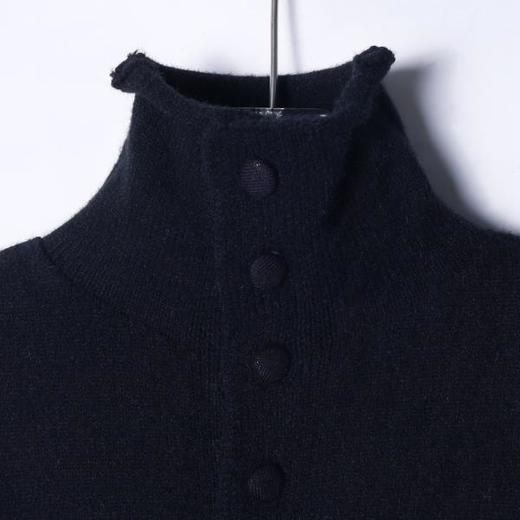 MY203秋冬新款男士纯色纽扣老钱风宽松净版纽扣半高领设计长袖针织上衣 商品图2