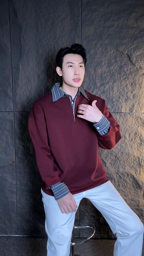 WY522秋冬季新款时尚个性半拉链条纹翻领设计假两件休闲宽松上衣 商品图0