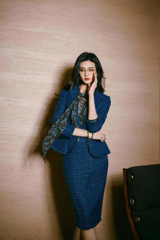 J7401618A颈袖添香秋冬女装职业装套装气质女神范名媛小香风西装套裙 商品图1