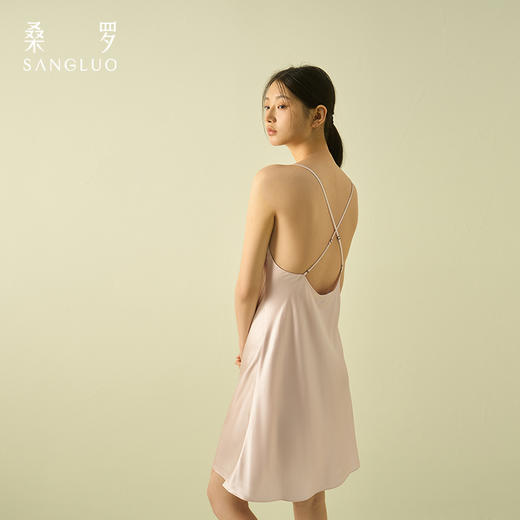 SANGLUO吊带睡裙性感撞色蕾丝拼接镂空U领开叉桑蚕丝睡衣 商品图3