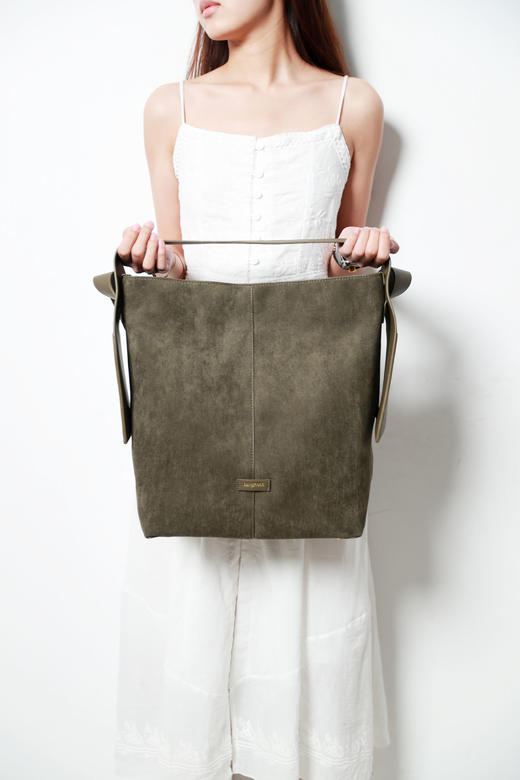 富婆儿既视感！！氛围感托特包。慵懒风大容量牛皮单肩包A120660 商品图4