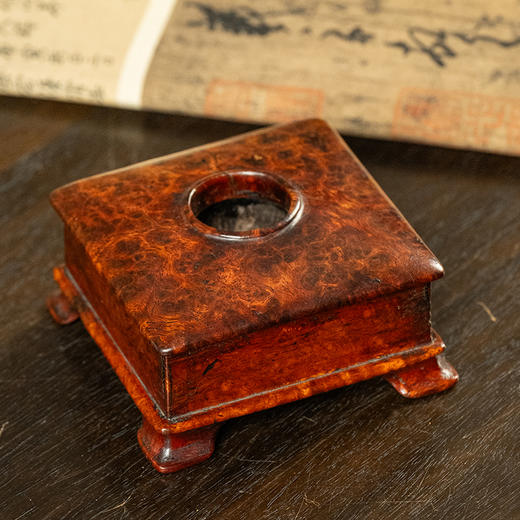 清 瘿木整挖天圆地方水盂 商品图3