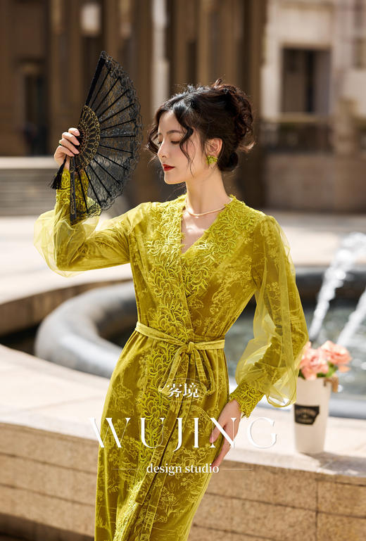 【雾境定制新款】金枝玉叶系列新款进口提花丝绒气质女王连衣裙 4202117 商品图2