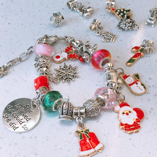 【赠手链包】LOWES圣诞元素DIY手链 潘朵拉手链盲盒圣诞手链串珠 锌合金材质 敲好看的饰品【圣诞狂欢福利玩具】 商品图1
