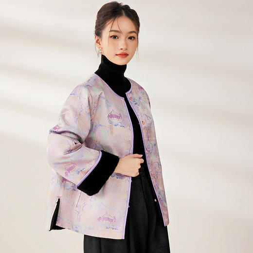 【自】全新升级【铂金会员588/天猫799/差价211】(41809) 洛诗琳新中式真丝宋锦改良国风外套2024双面穿盘扣国风上衣 商品图0