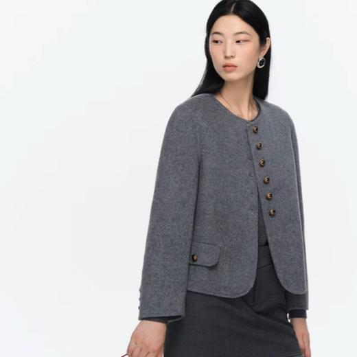 N°28 秋冬款毛呢外套正肩显瘦高级感小香风短外套 8352D918 商品图3