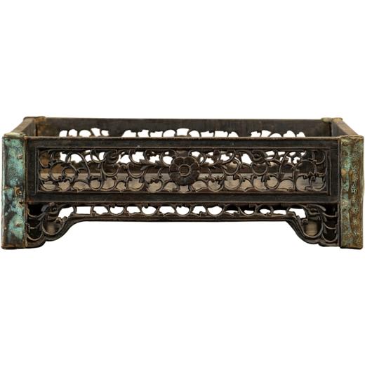 清 红木透雕卷草花卉纹呈盘 商品图5