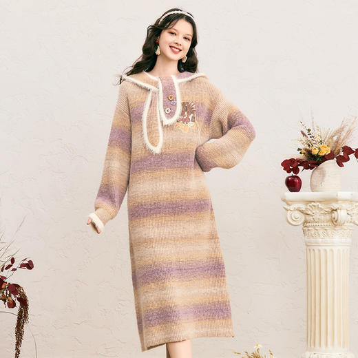 两三事糖果梦乡2024冬新款趣味贴布绣可拆帽子渐变色毛衣裙连衣裙 商品图3