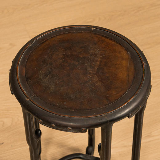 清 红木镶瘿木云纹五足花几 商品图2